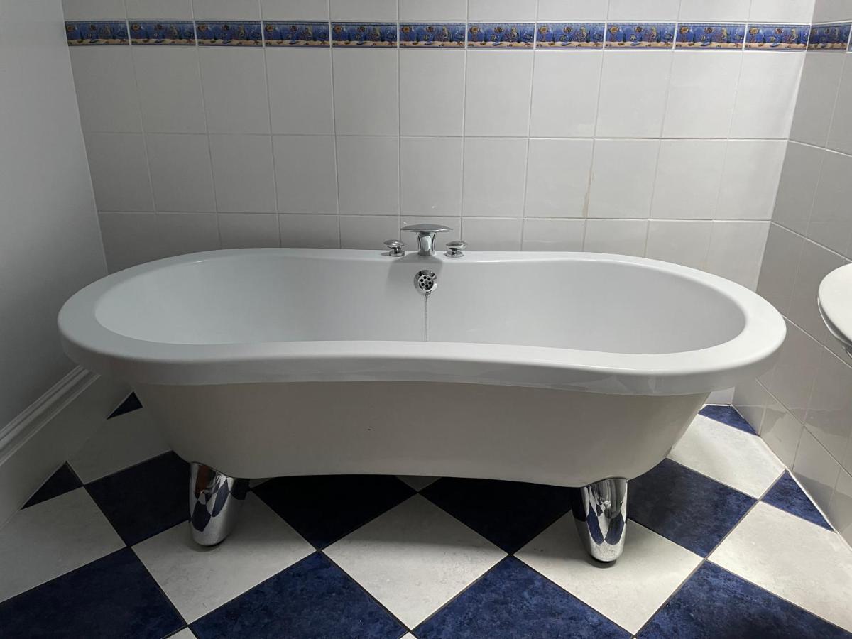 Ballinderry Station Cottage - Luxury Stay. Lisburn Kültér fotó